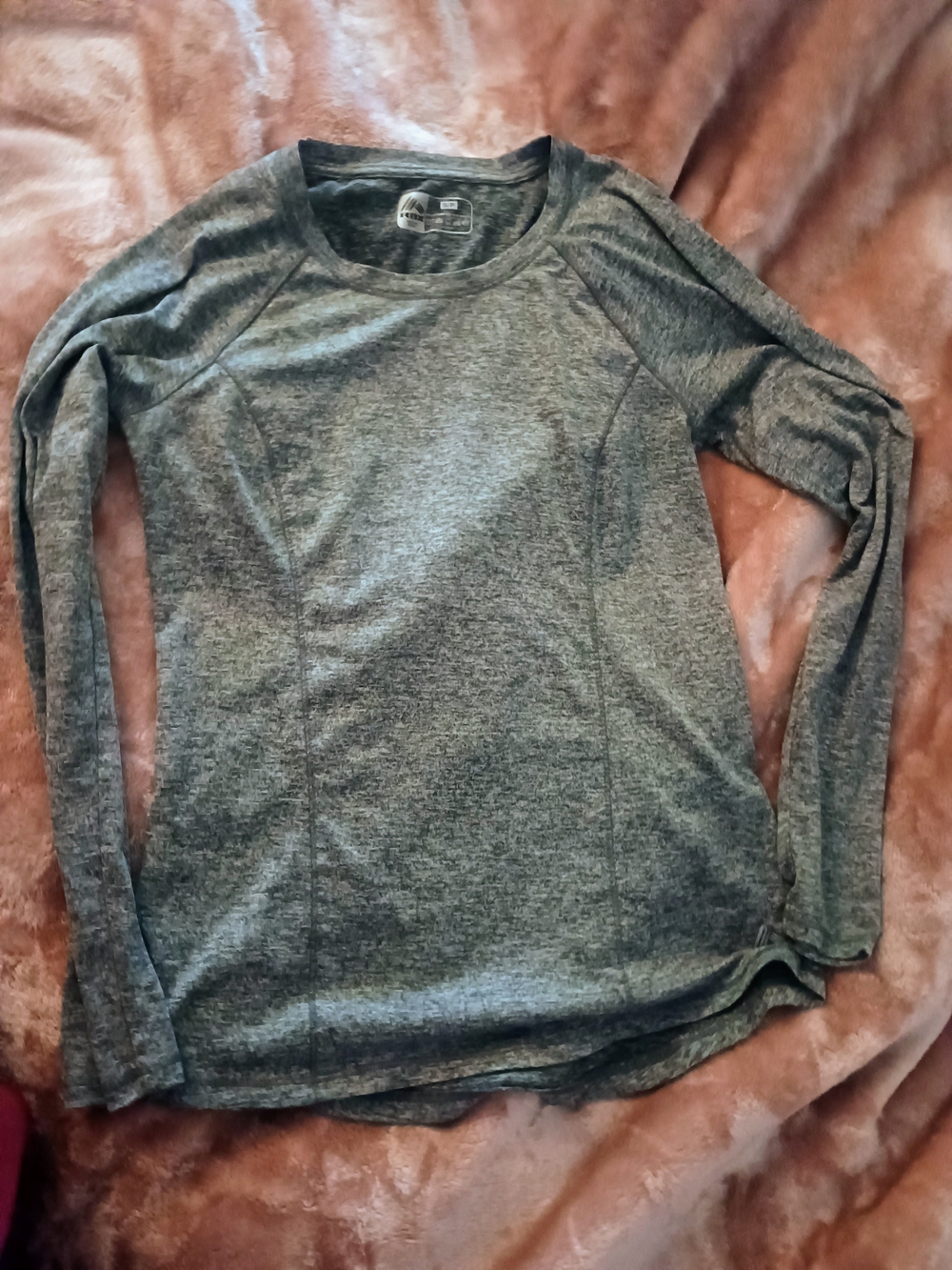 RBX Heathered Gray Long-Sleeve Crew Neck Top